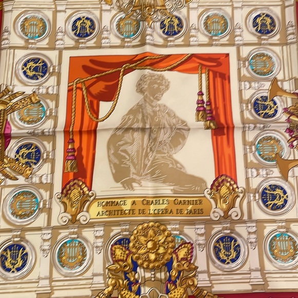 NIB Hermes Hommage a Charles Garnier scarf - Picture 4 of 11